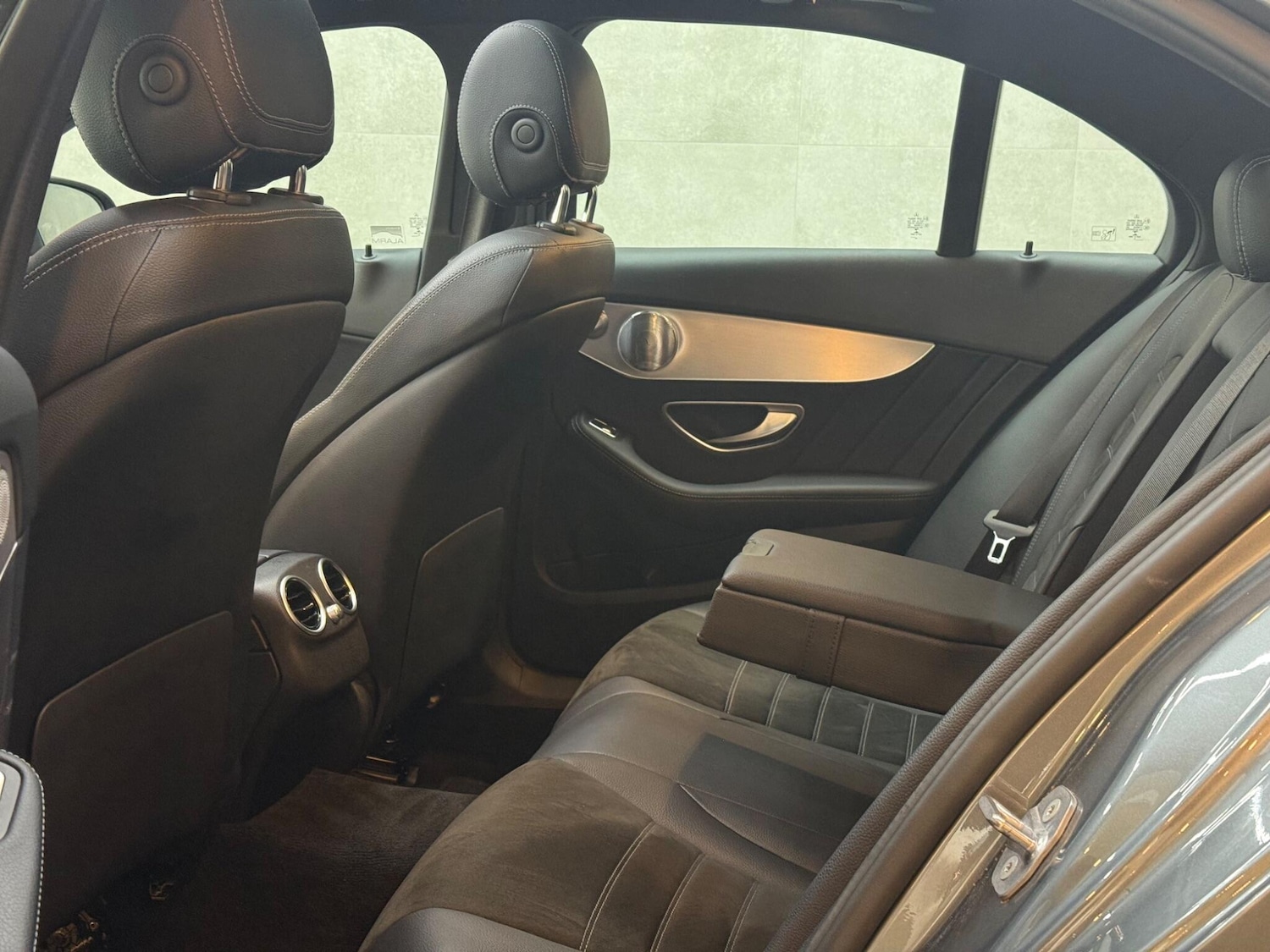 Used Mercedes-Benz C Class 2019 for sale - 76361108: Photo 23