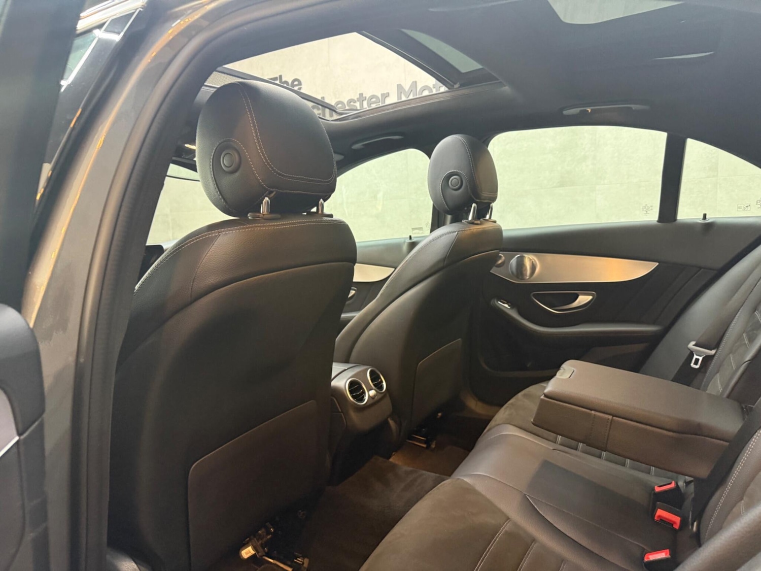 Used Mercedes-Benz C Class 2019 for sale - 76361108: Photo 24