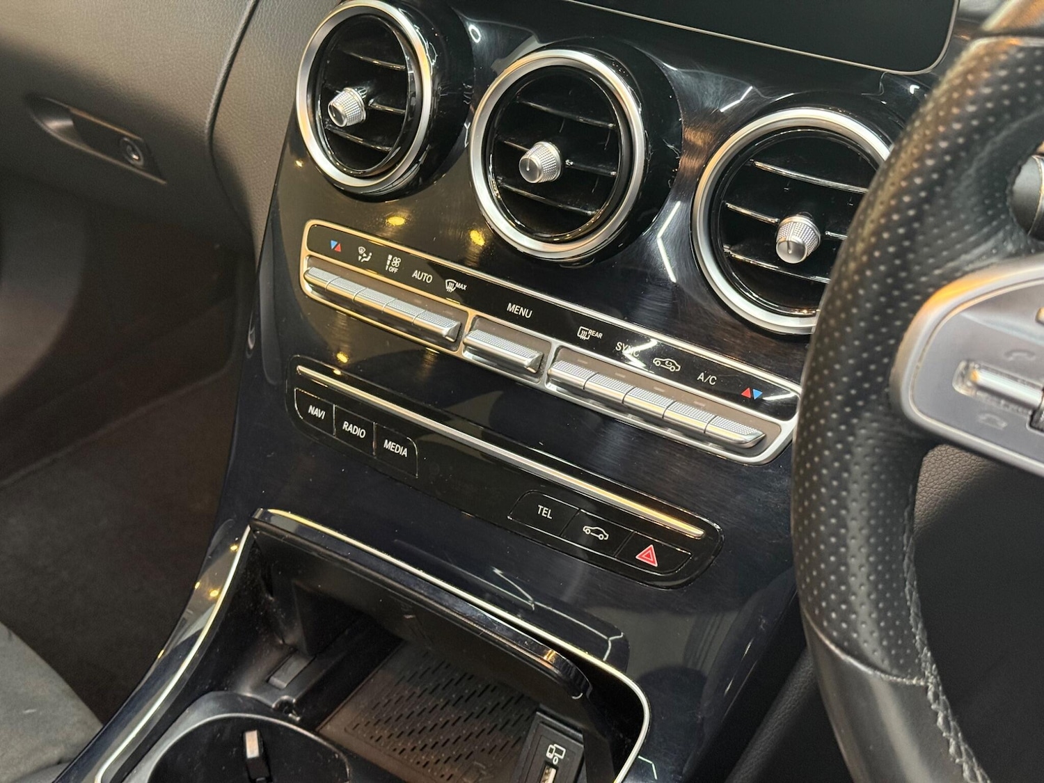 Used Mercedes-Benz C Class 2019 for sale - 76361108: Photo 26