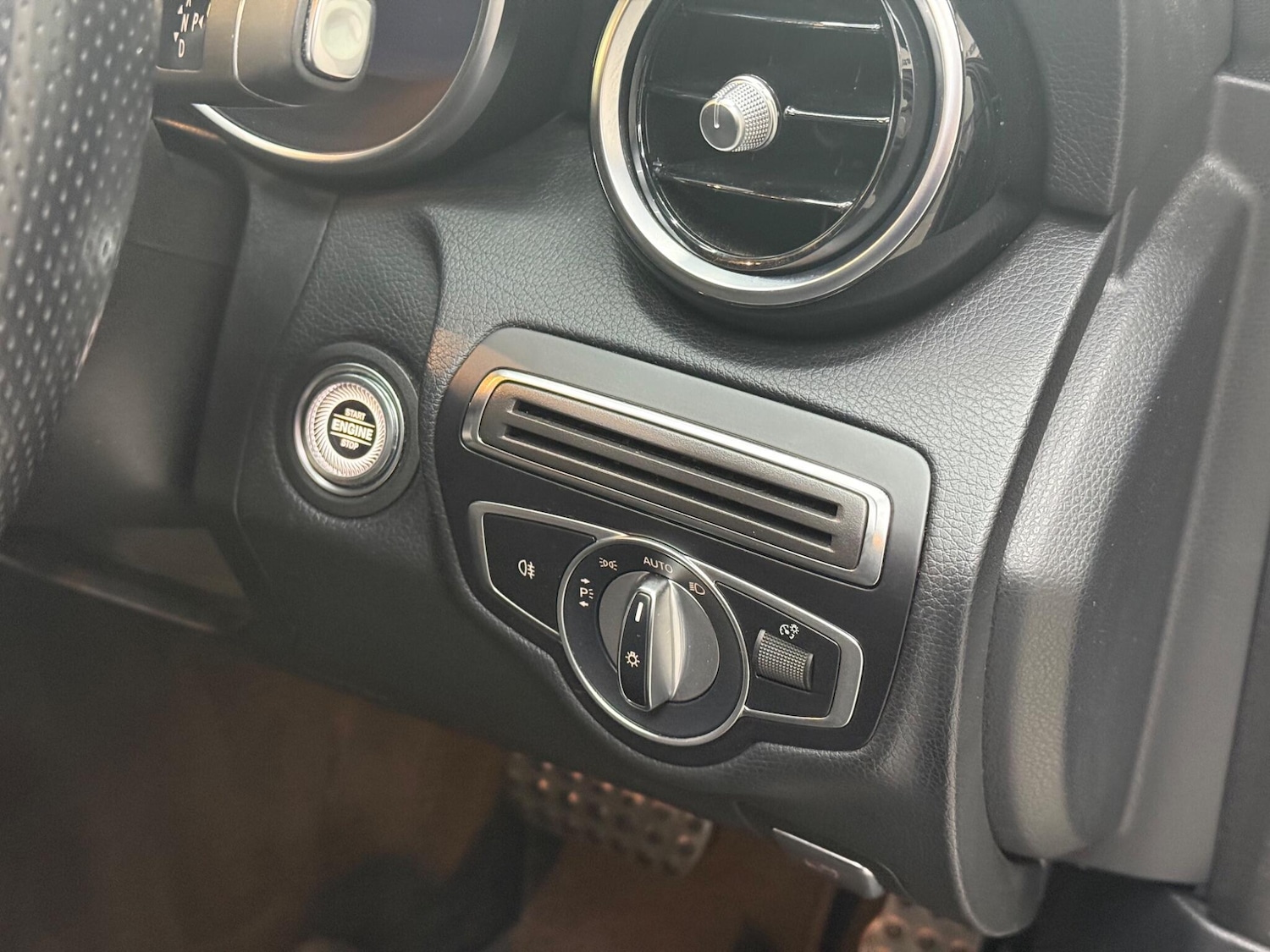 Used Mercedes-Benz C Class 2019 for sale - 76361108: Photo 28