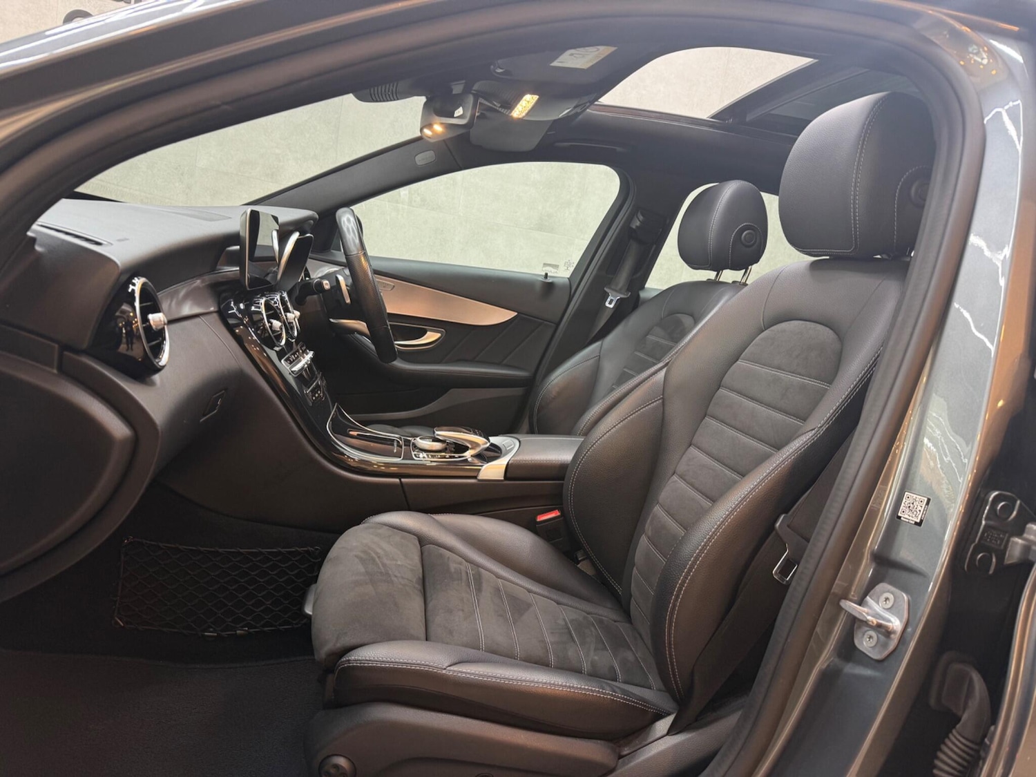 Used Mercedes-Benz C Class 2019 for sale - 76361108: Photo 47