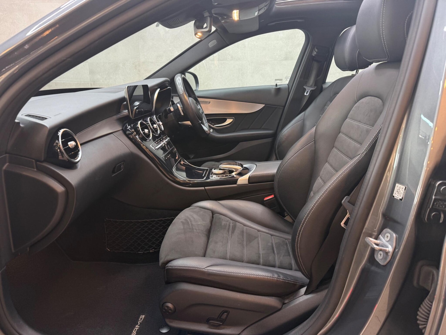 Used Mercedes-Benz C Class 2019 for sale - 76361108: Photo 48