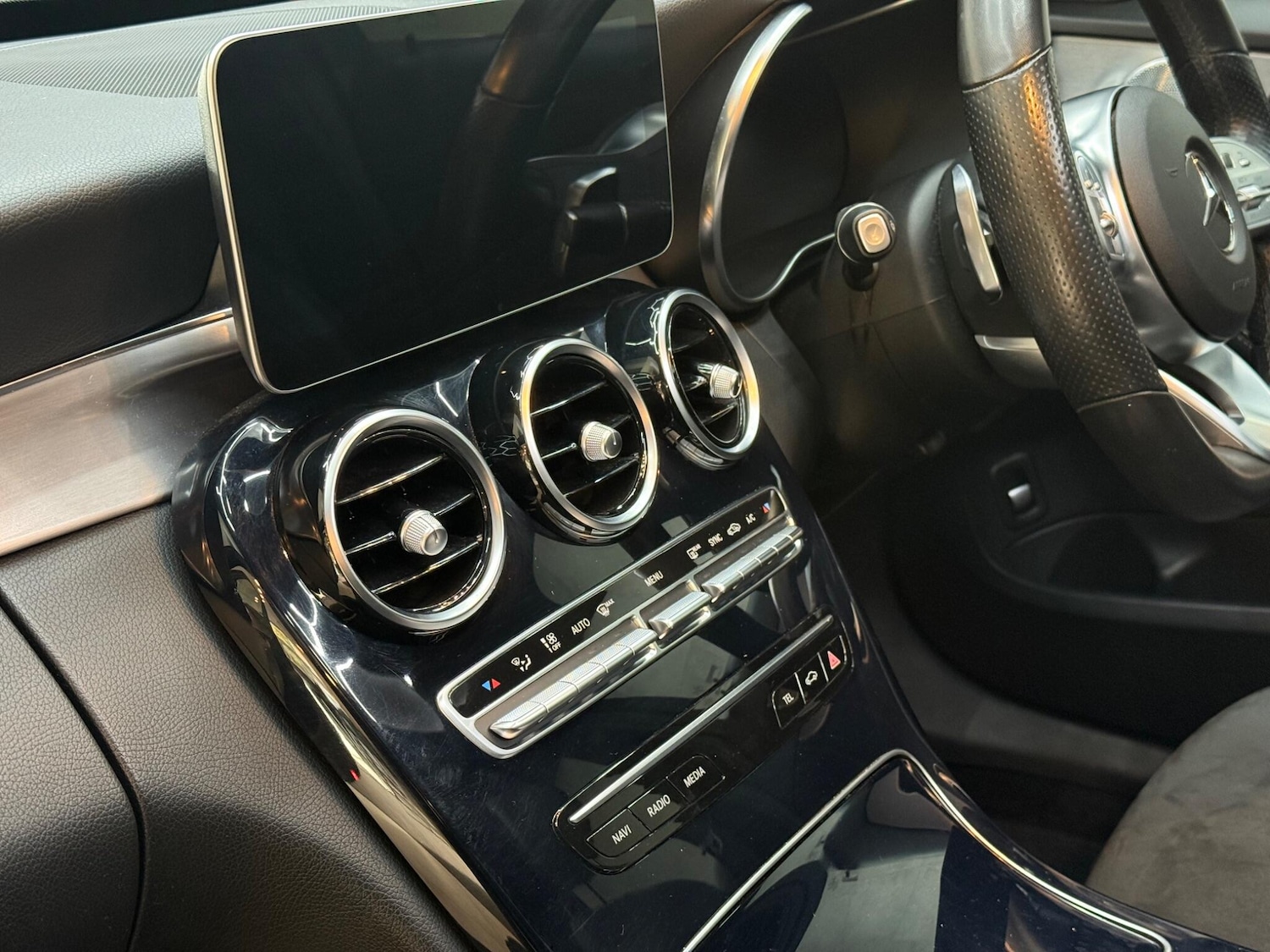 Used Mercedes-Benz C Class 2019 for sale - 76361108: Photo 55