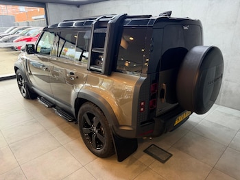 Used Land Rover Defender 110 2020 for sale - 78100497: Photo