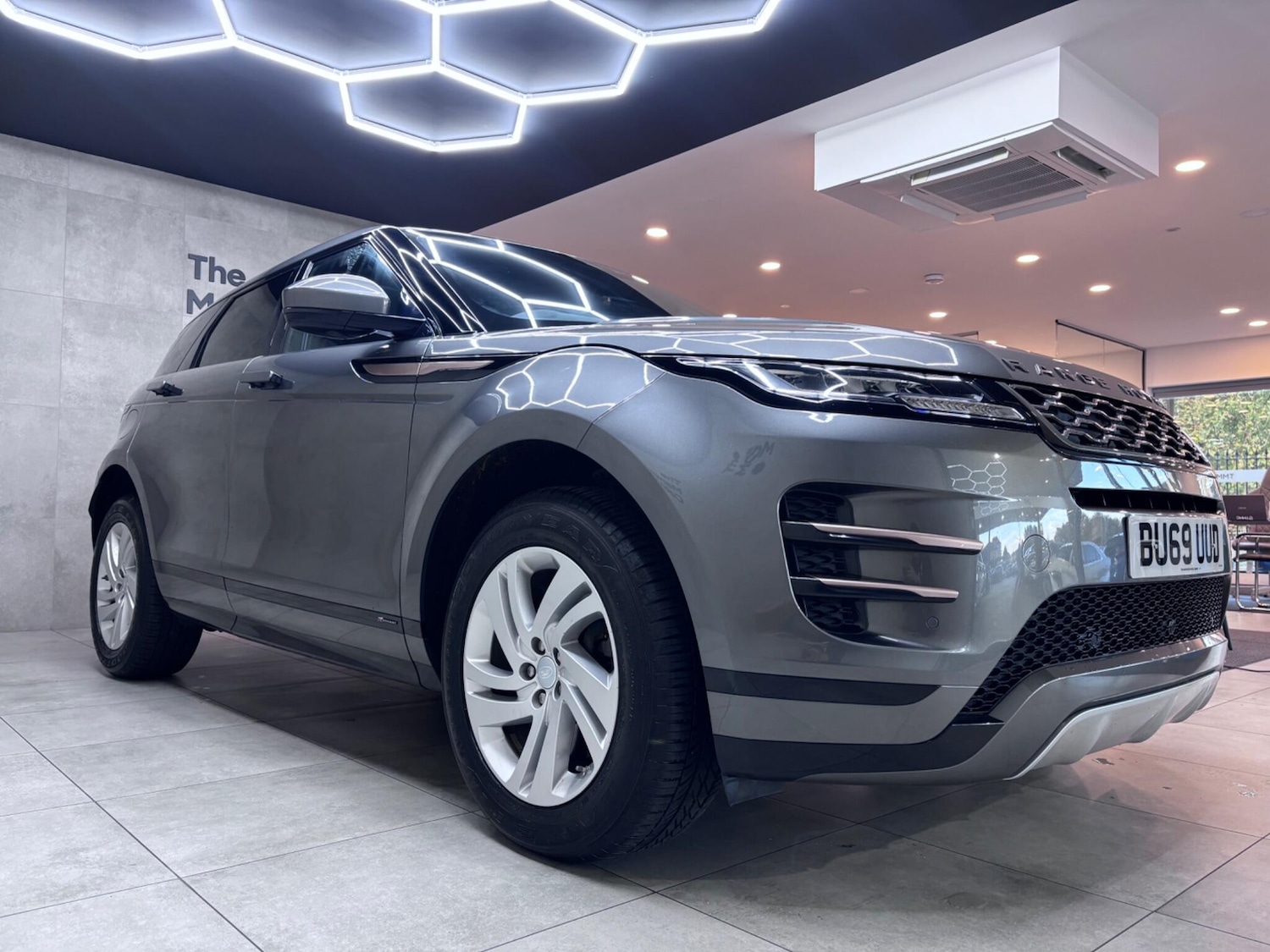 Used Land Rover Range Rover Evoque 2019 for sale - 76440984: Photo 2