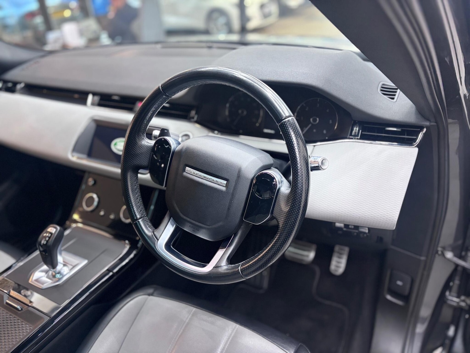 Used Land Rover Range Rover Evoque 2019 for sale - 76440984: Photo 51