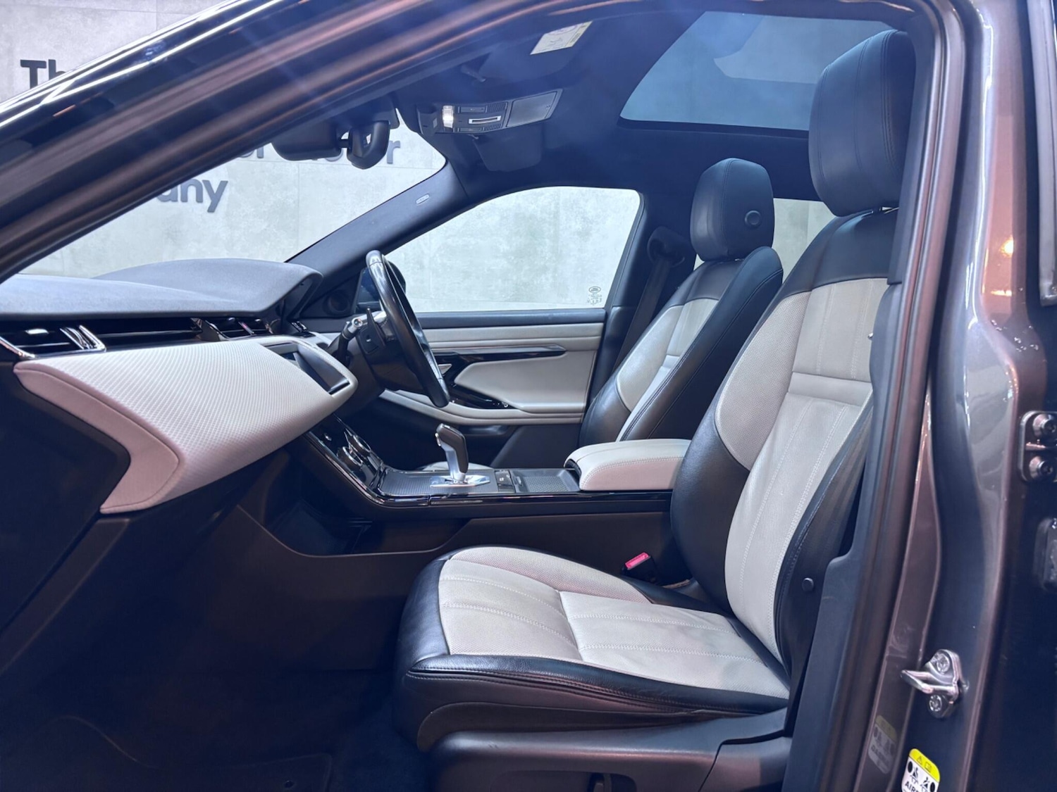 Used Land Rover Range Rover Evoque 2019 for sale - 76440984: Photo 52