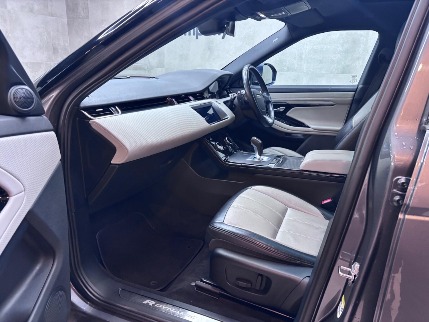 Used Land Rover Range Rover Evoque 2019 for sale - 76440984: Photo 53