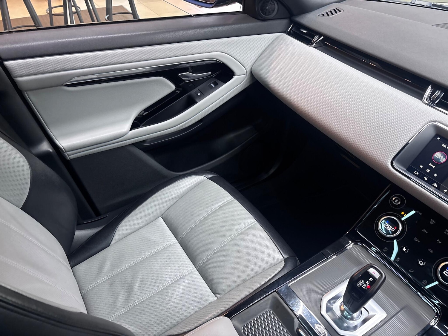 Used Land Rover Range Rover Evoque 2019 for sale - 76440984: Photo 55