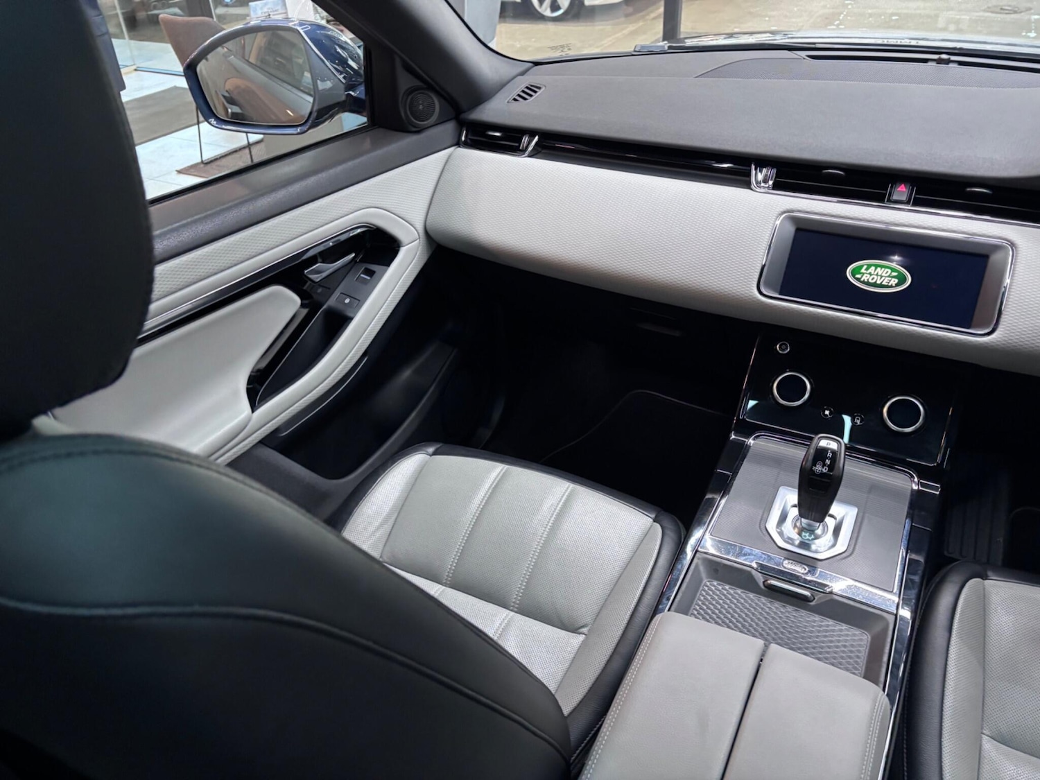 Used Land Rover Range Rover Evoque 2019 for sale - 76440984: Photo 67