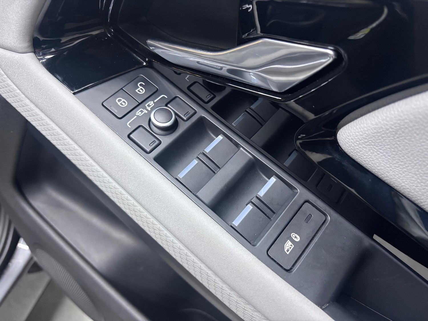 Used Land Rover Range Rover Evoque 2019 for sale - 76440984: Photo 68