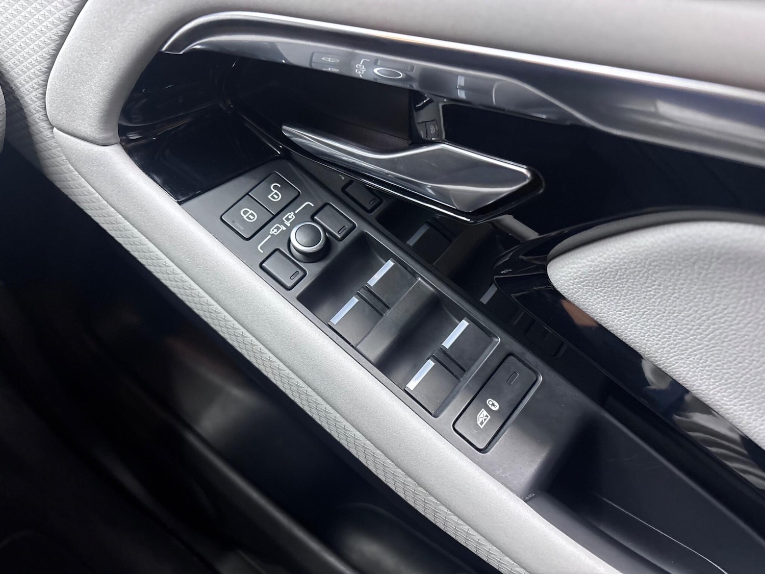 Used Land Rover Range Rover Evoque 2019 for sale - 76440984: Photo 72