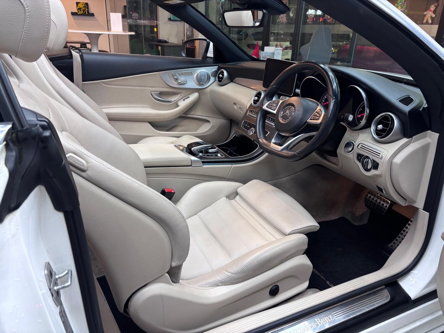 Used Mercedes-Benz C Class 2018 for sale - 76607588: Photo 26