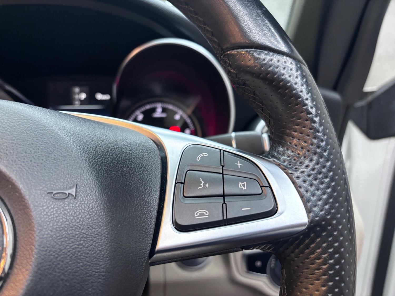 Used Mercedes-Benz C Class 2018 for sale - 76607588: Photo 41