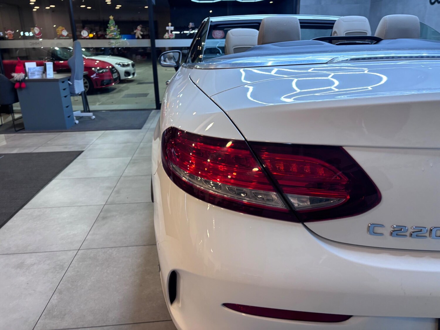 Used Mercedes-Benz C Class 2018 for sale - 76607588: Photo 61