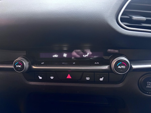 Used Mazda CX-30 2022 for sale - 76138662: Photo 44