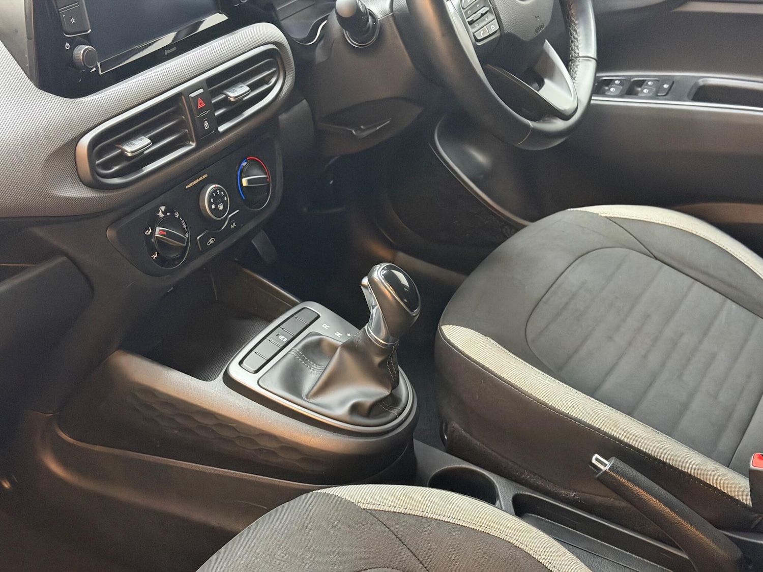 Used Hyundai i10 for sale - 77484612: Photo 18