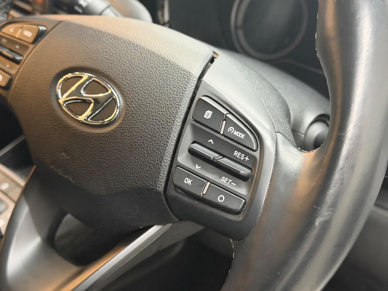 Used Hyundai i10 for sale - 77484612: Photo 25