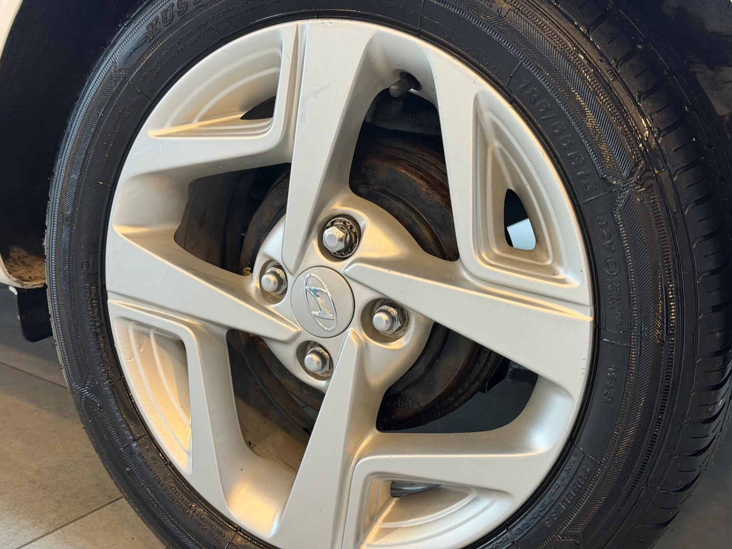 Used Hyundai i10 for sale - 77484612: Photo 28