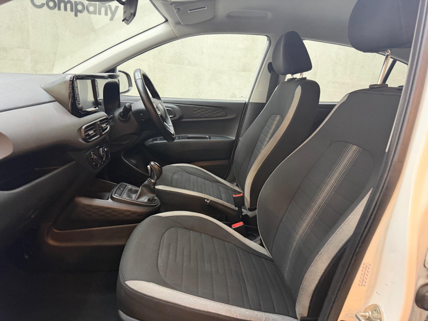 Used Hyundai i10 for sale - 77484612: Photo 40