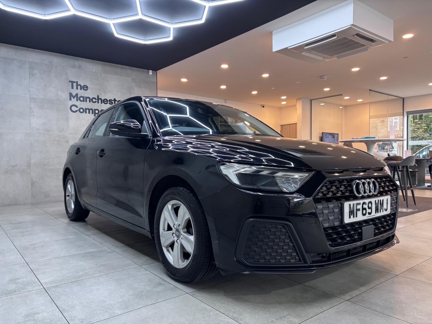 Used Audi A1 2019 for sale - 76759545: Photo 2