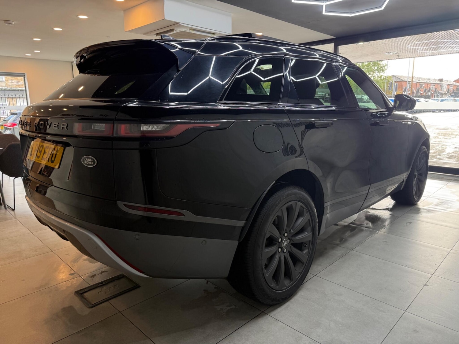 Used Land Rover Range Rover Velar 2019 for sale - 76370619: Photo 10