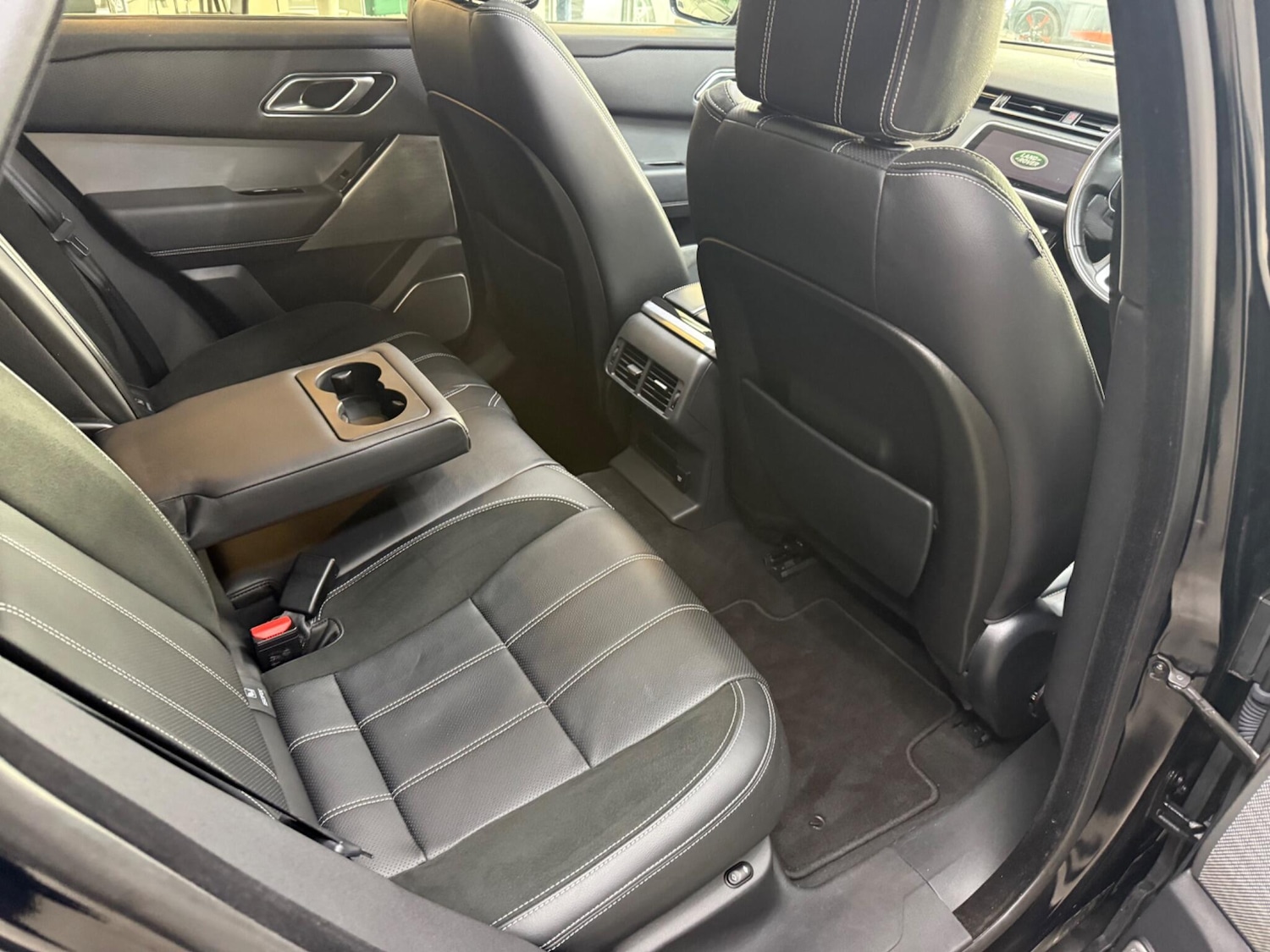 Used Land Rover Range Rover Velar 2019 for sale - 76370619: Photo 19