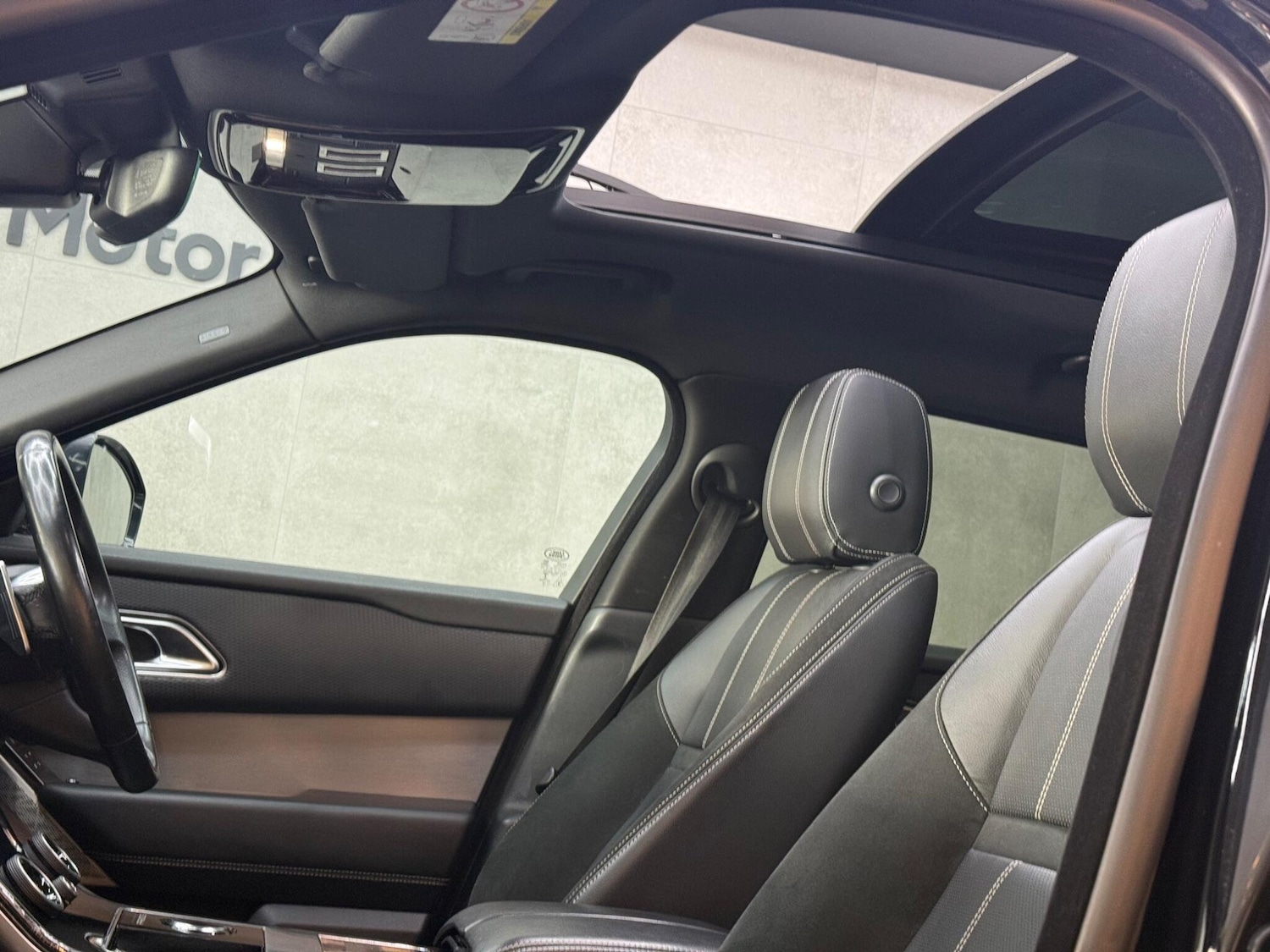 Used Land Rover Range Rover Velar 2019 for sale - 76370619: Photo 51