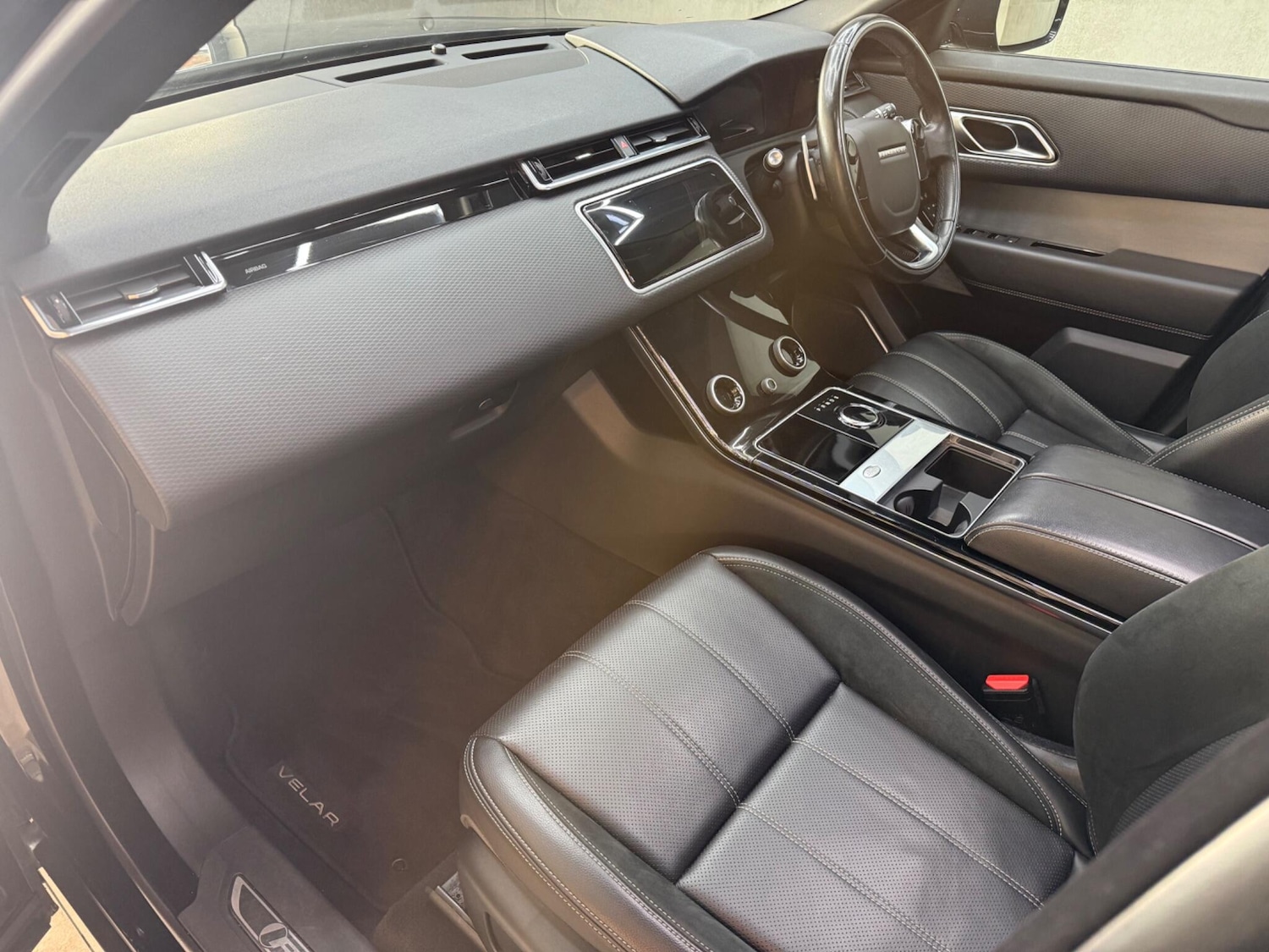 Used Land Rover Range Rover Velar 2019 for sale - 76370619: Photo 57