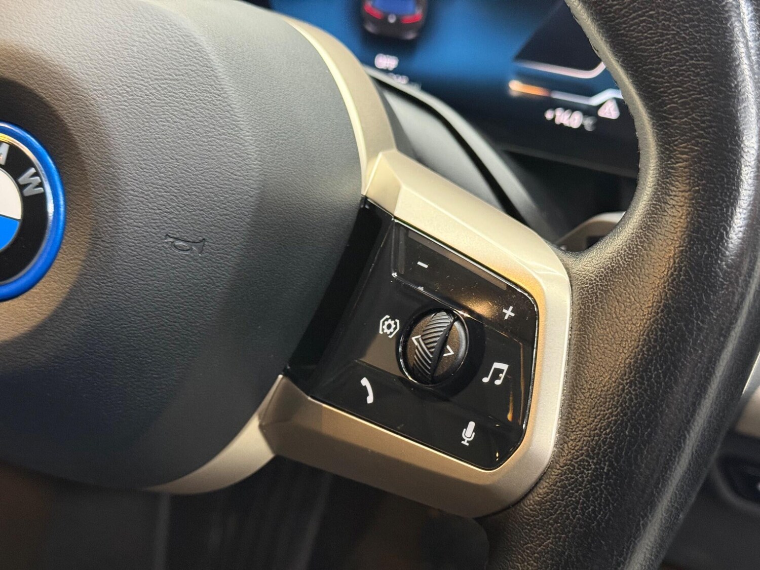 Used BMW iX 2022 for sale - 76512506: Photo 24