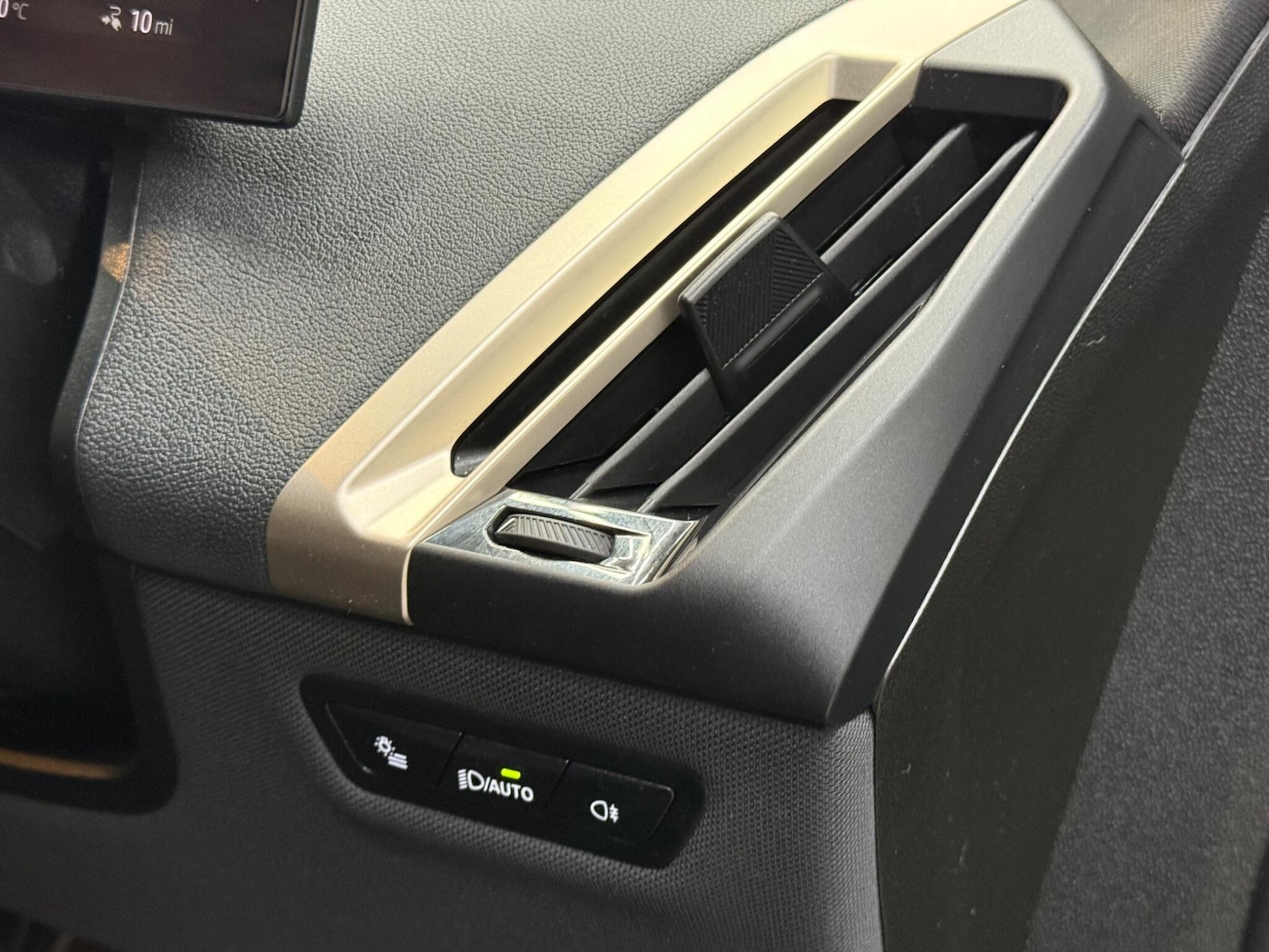 Used BMW iX 2022 for sale - 76512506: Photo 25