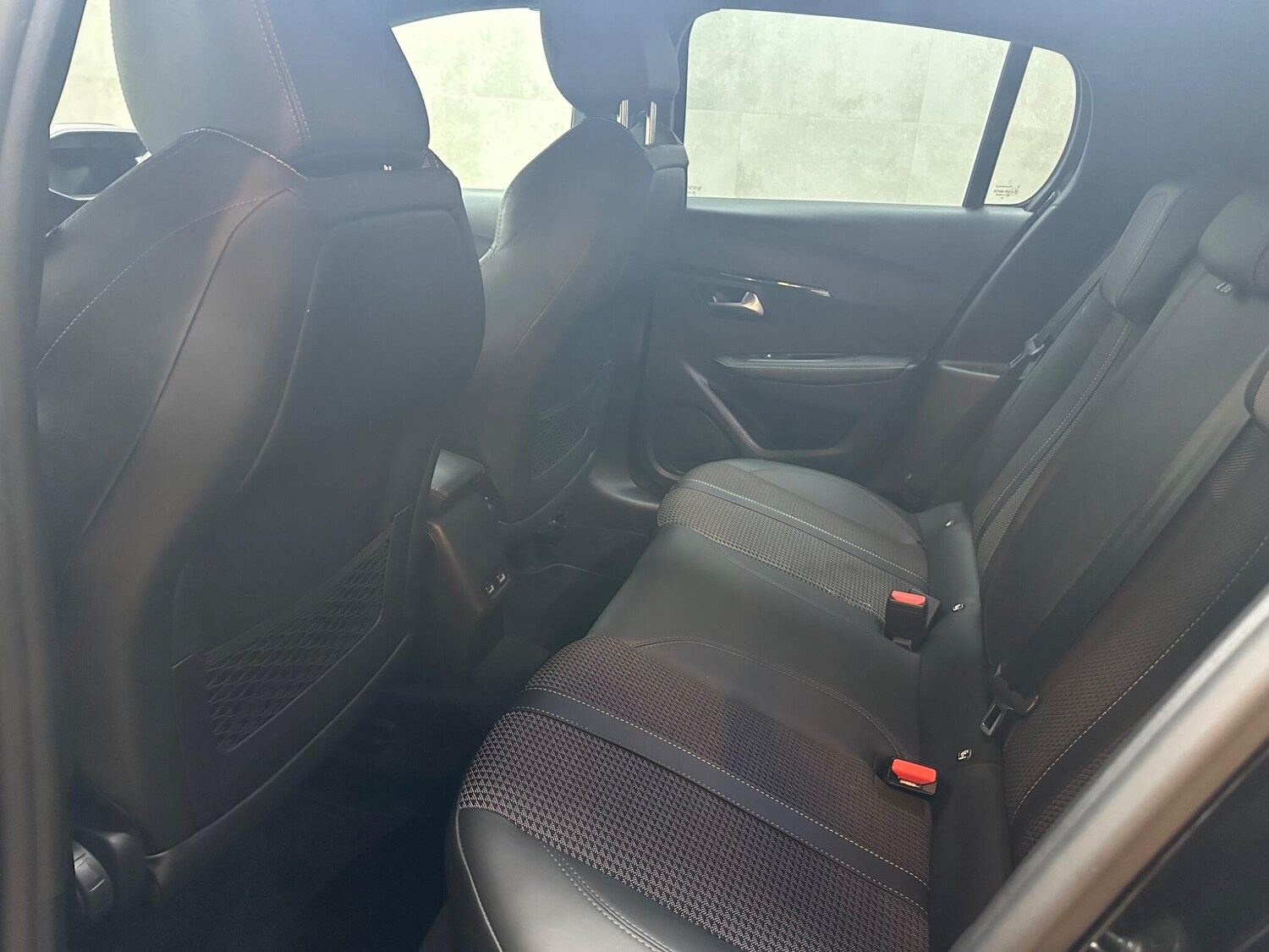 Used Peugeot 208 2023 for sale - 78020125: Photo 10