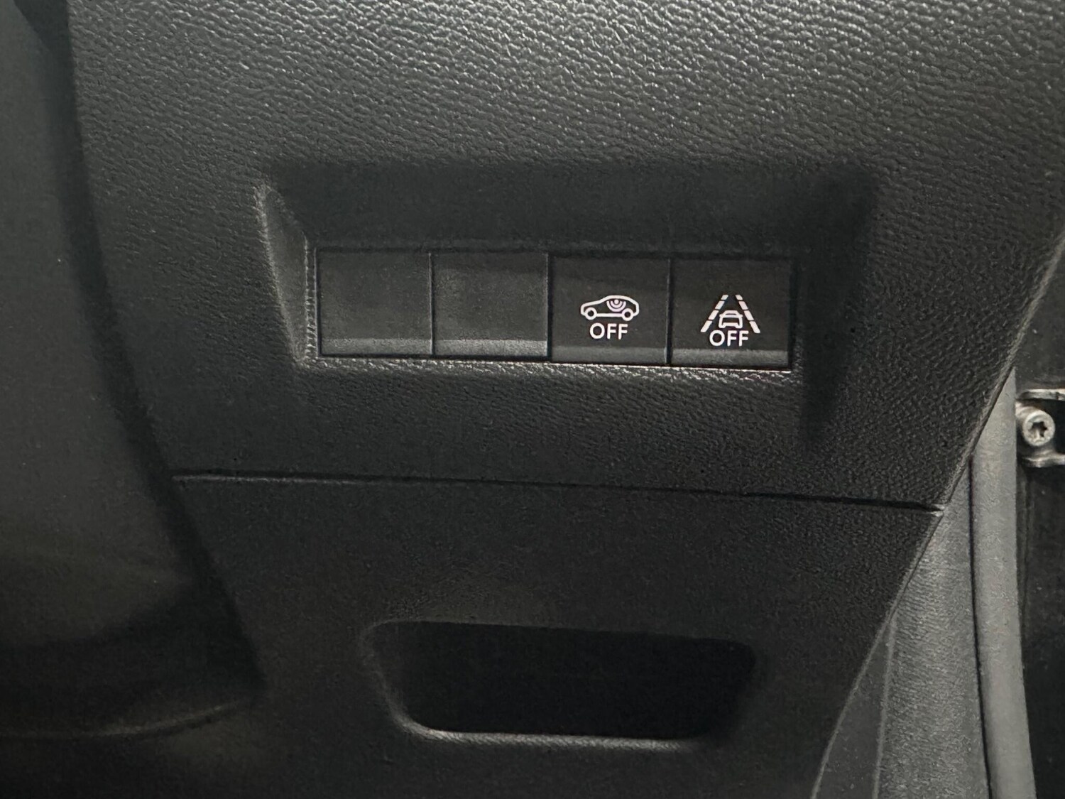 Used Peugeot 208 2023 for sale - 78020125: Photo 15