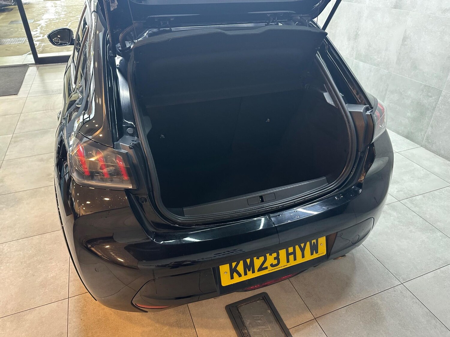 Used Peugeot 208 2023 for sale - 78020125: Photo 37