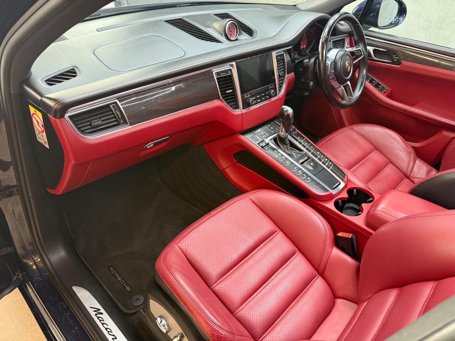 Used Porsche Macan 2017 for sale - 76349270: Photo 23