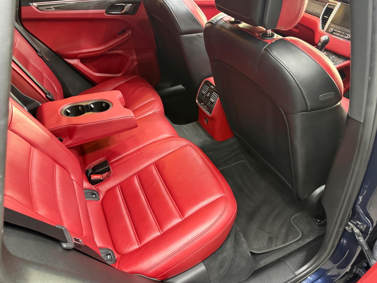 Used Porsche Macan 2017 for sale - 76349270: Photo 27