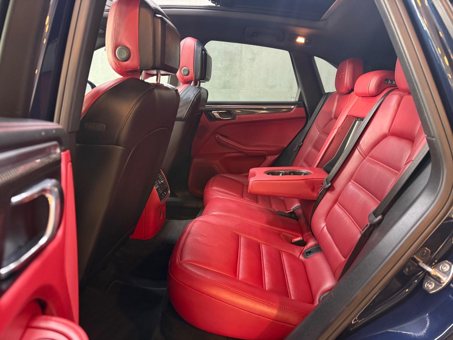 Used Porsche Macan 2017 for sale - 76349270: Photo 28
