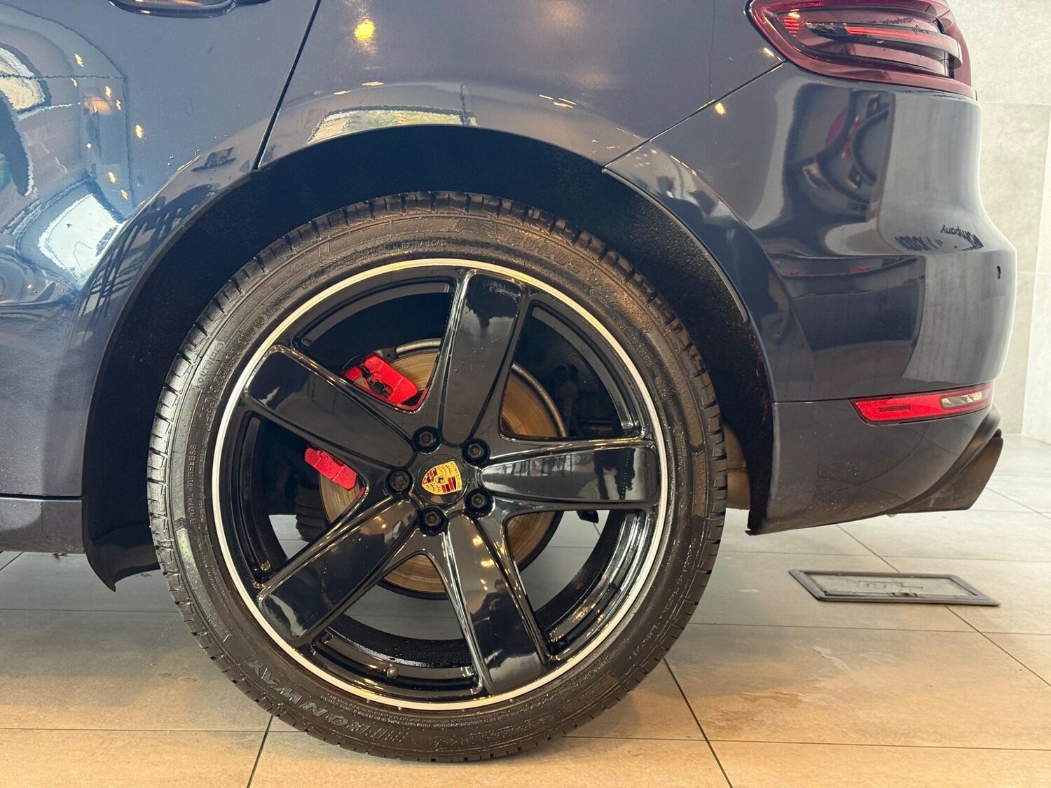 Used Porsche Macan 2017 for sale - 76349270: Photo 40