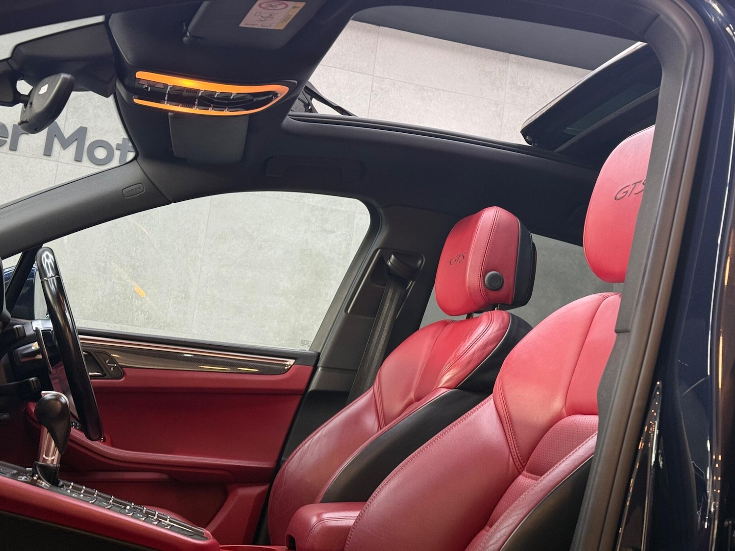 Used Porsche Macan 2017 for sale - 76349270: Photo 52