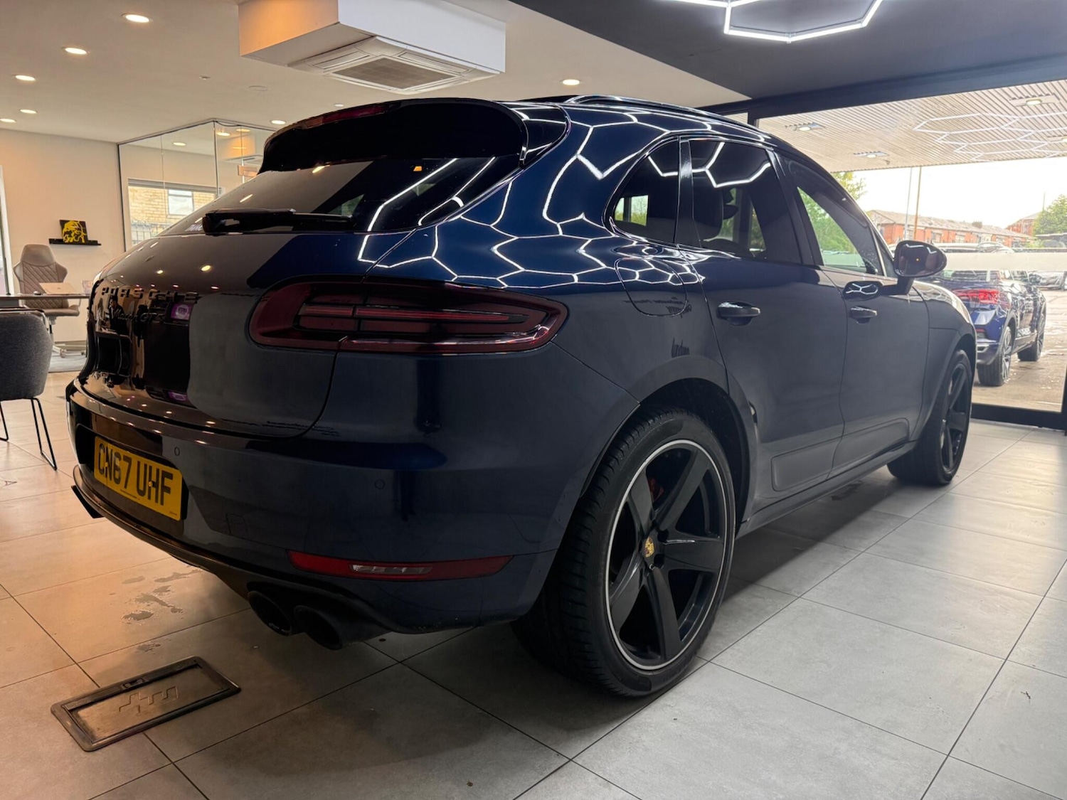 Used Porsche Macan 2017 for sale - 76349270: Photo 6