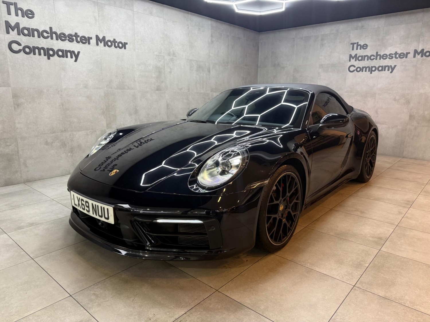 Used Porsche 911 for sale - 76537709: Photo 1