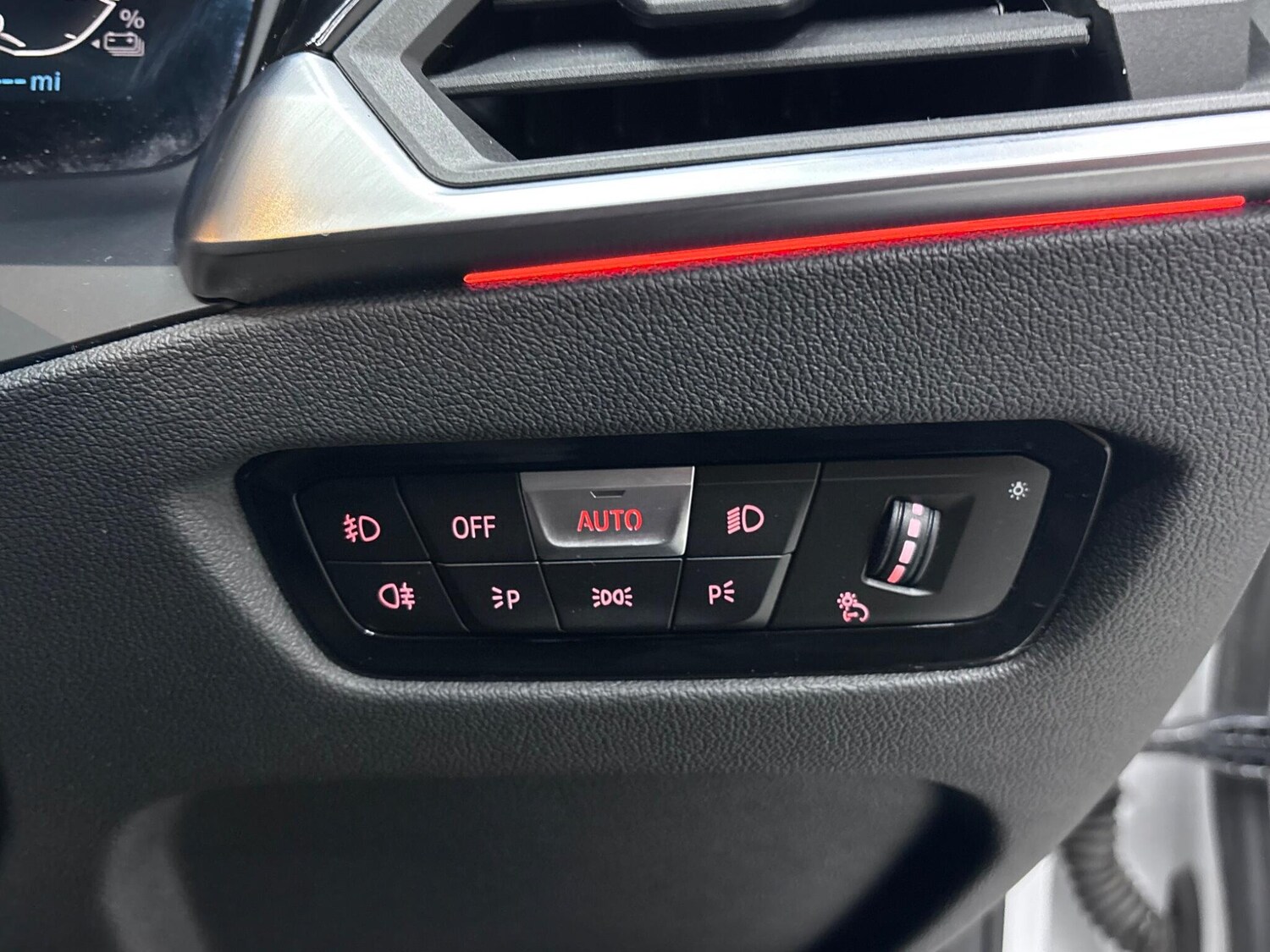 Used BMW 3 Series 2021 for sale - 77440451: Photo 32