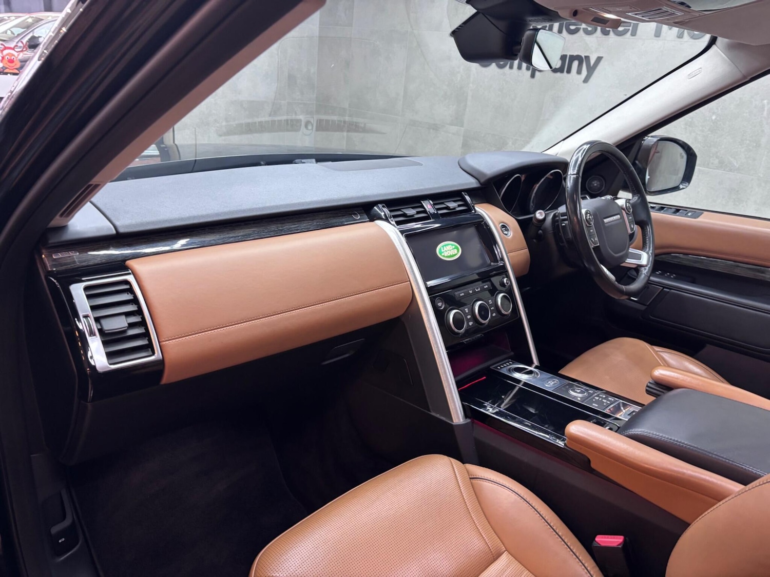 Used Land Rover Discovery 2017 for sale - 77050223: Photo 10