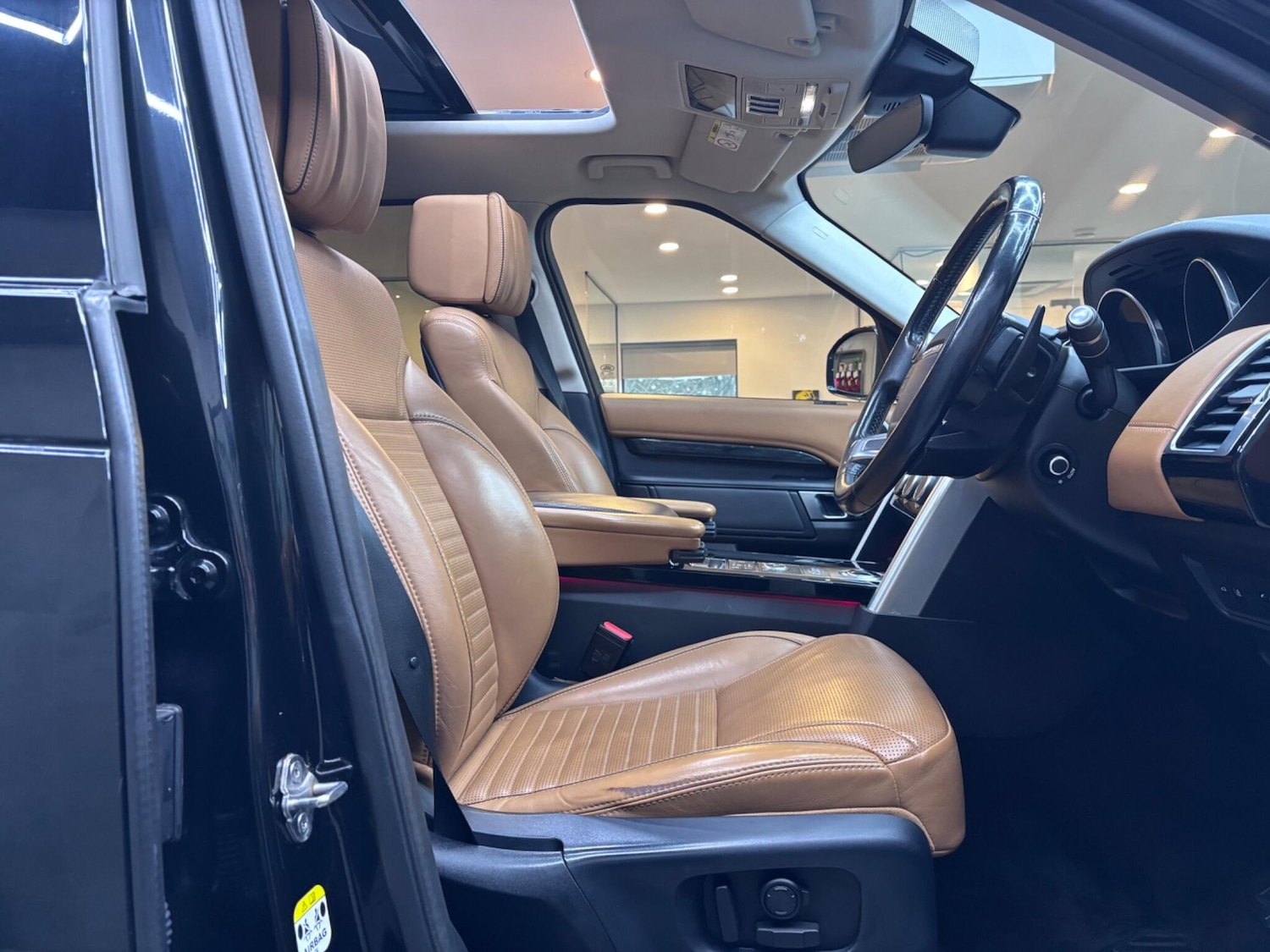 Used Land Rover Discovery 2017 for sale - 77050223: Photo 18