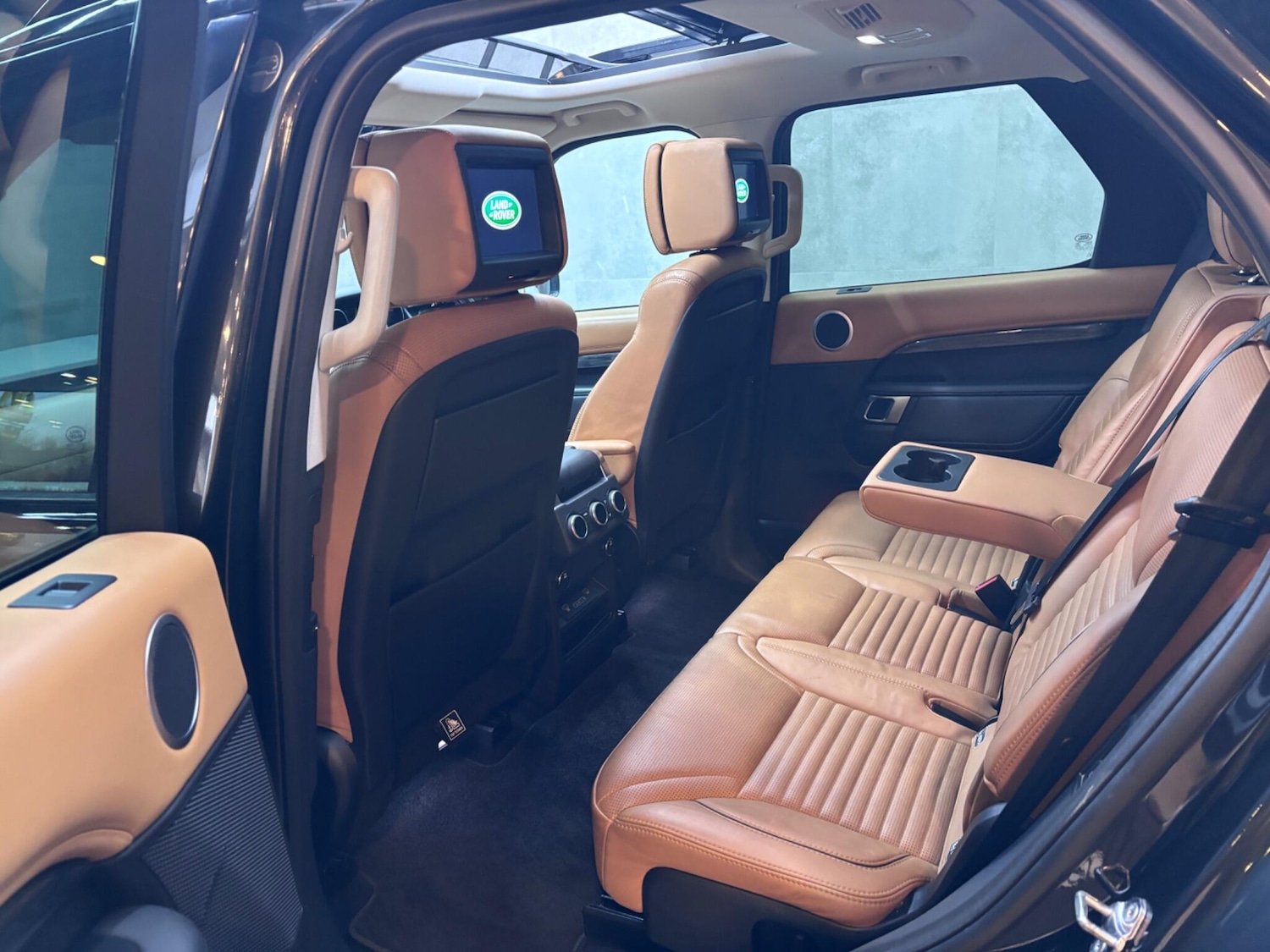 Used Land Rover Discovery 2017 for sale - 77050223: Photo 19