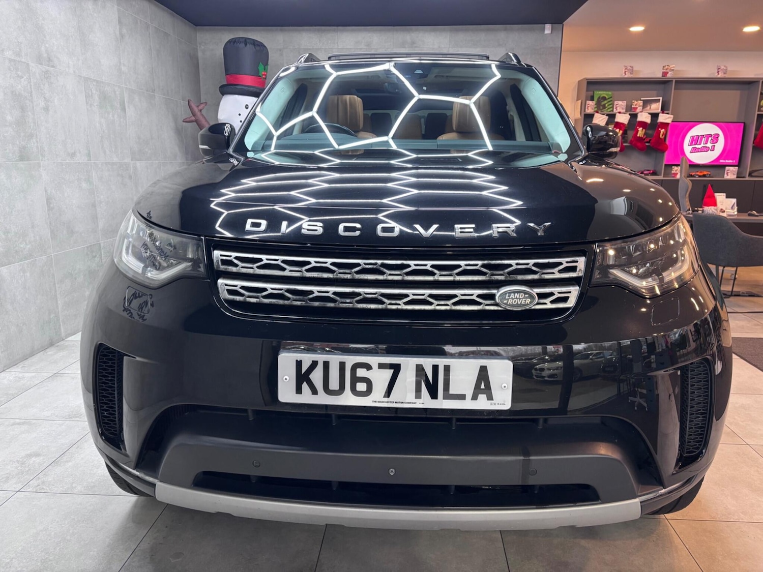 Used Land Rover Discovery 2017 for sale - 77050223: Photo 2