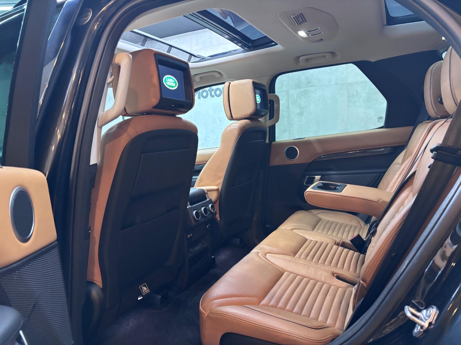 Used Land Rover Discovery 2017 for sale - 77050223: Photo 21