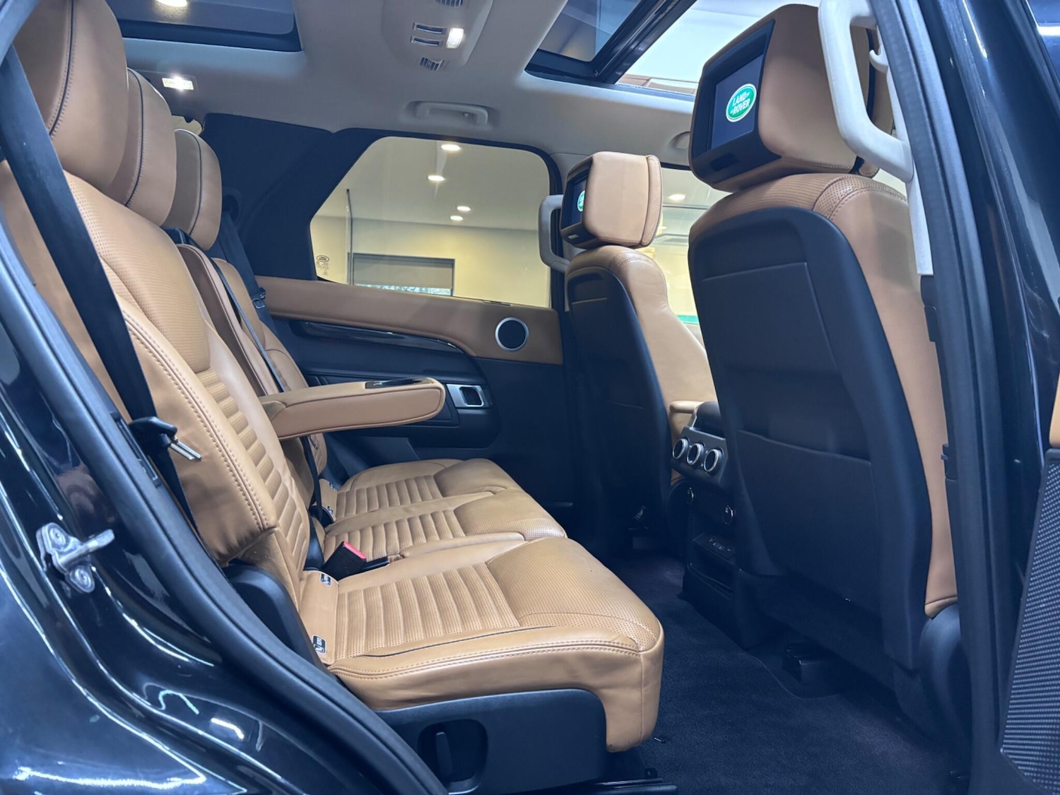 Used Land Rover Discovery 2017 for sale - 77050223: Photo 24