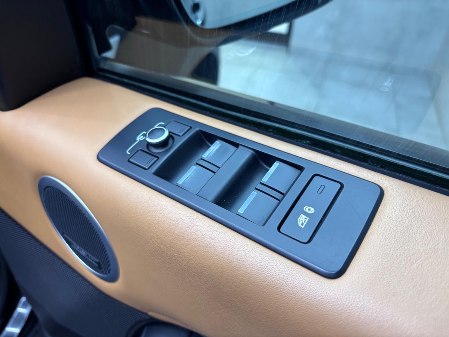 Used Land Rover Discovery 2017 for sale - 77050223: Photo 27