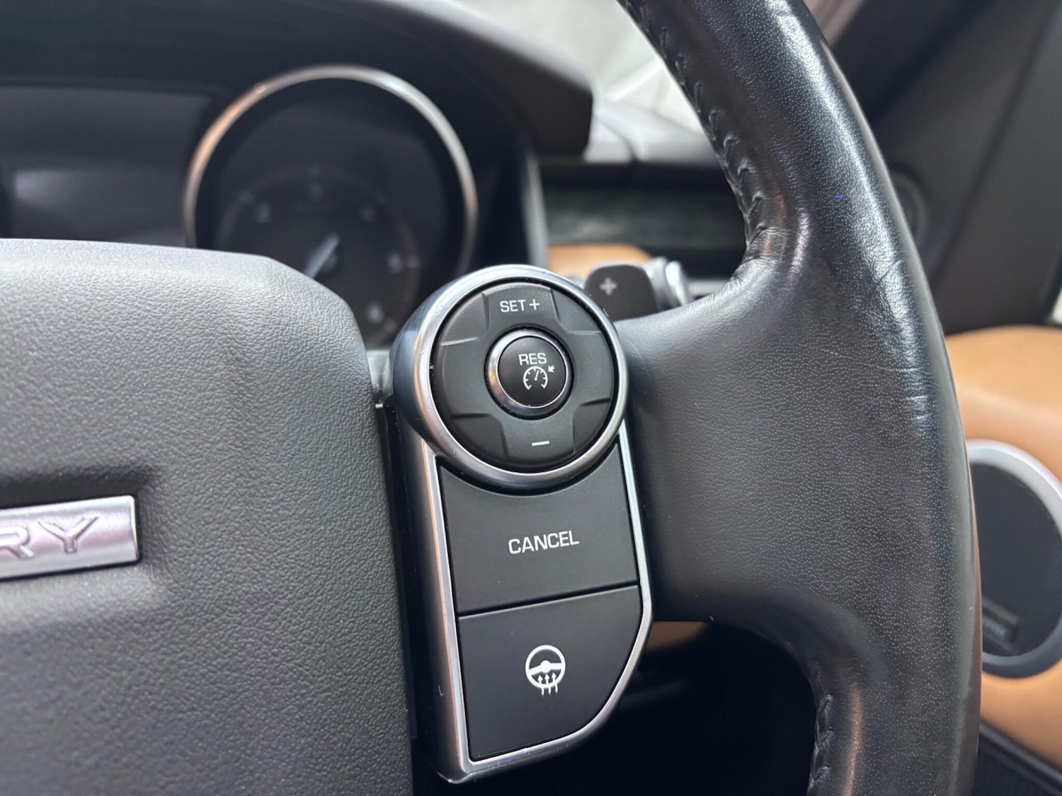 Used Land Rover Discovery 2017 for sale - 77050223: Photo 31